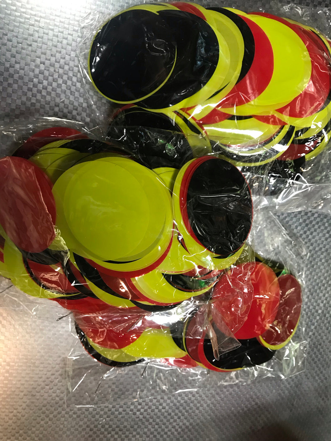 Sachets de gros confettis couleurs Belgique 🇧🇪